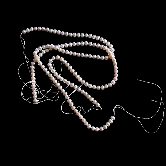 Exquisite Genuine Cultured and Freshwater Pearl Double Knotted Strands - Picture 5 of 5